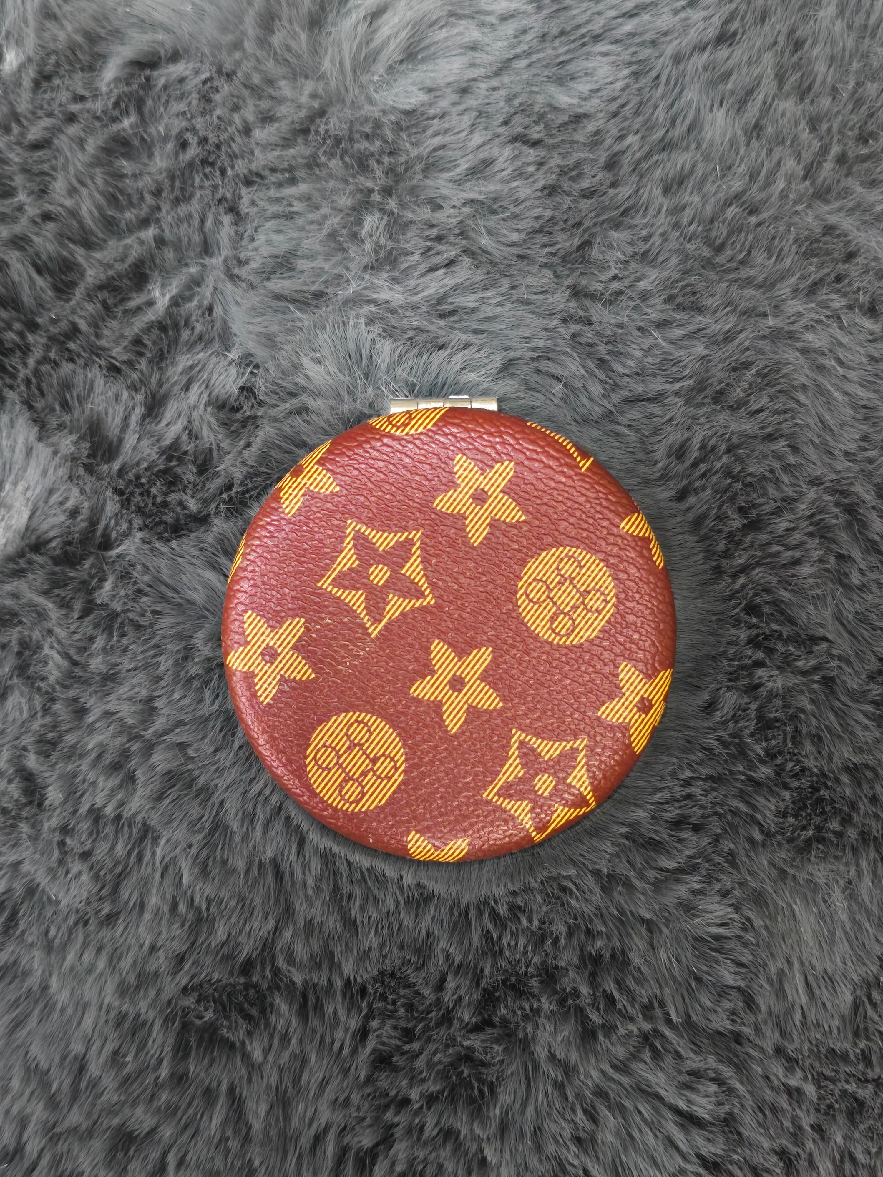 COSMETIC MIRROR MAKEUP MIRROR