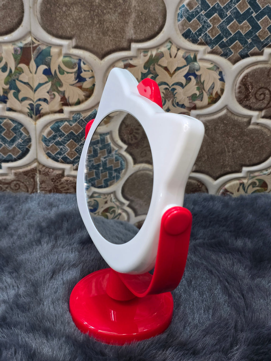 TABLETOP KITTTY MAKEUP MIRROR