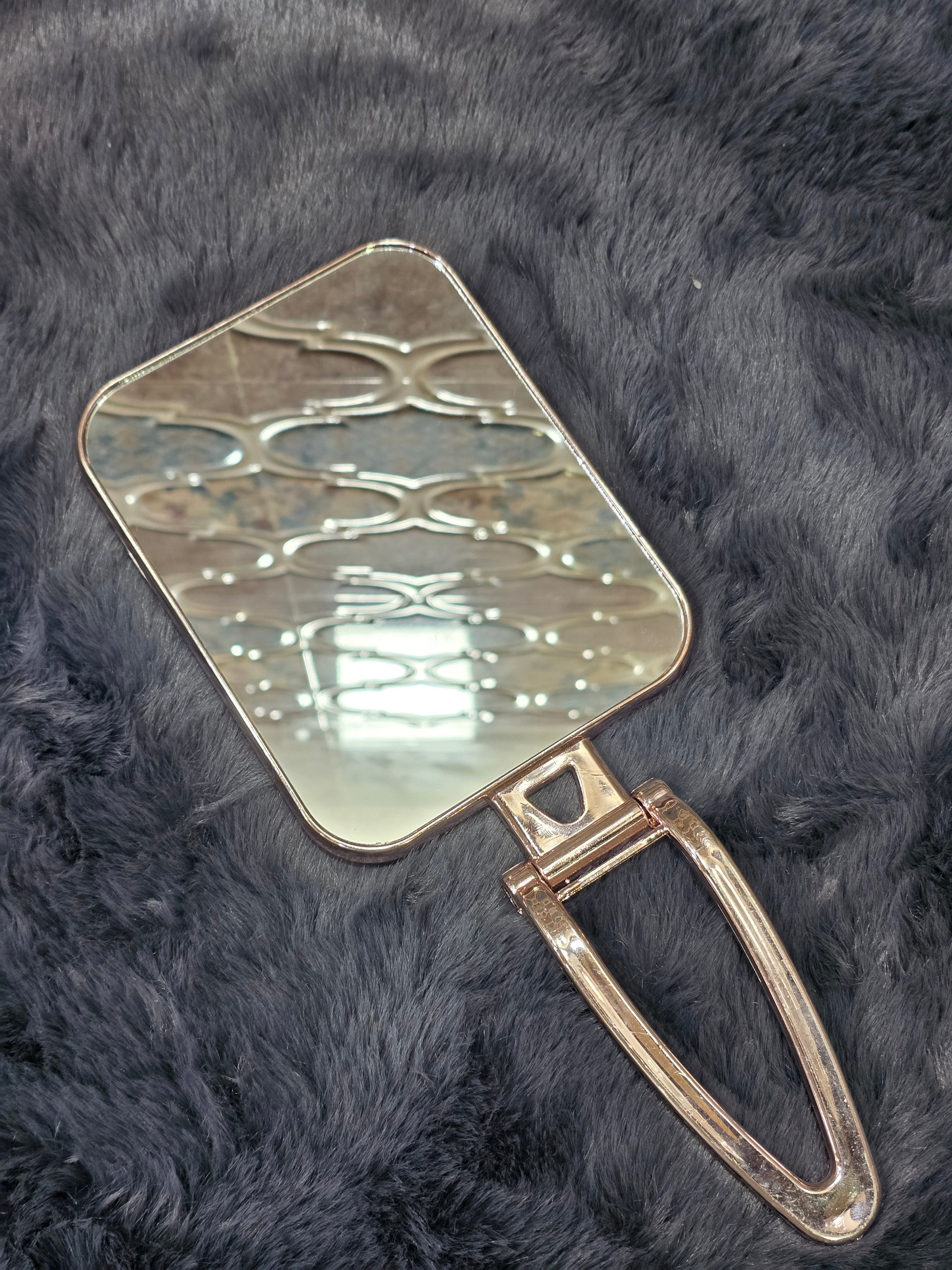 COSMETIC MAKEUP MIRROR