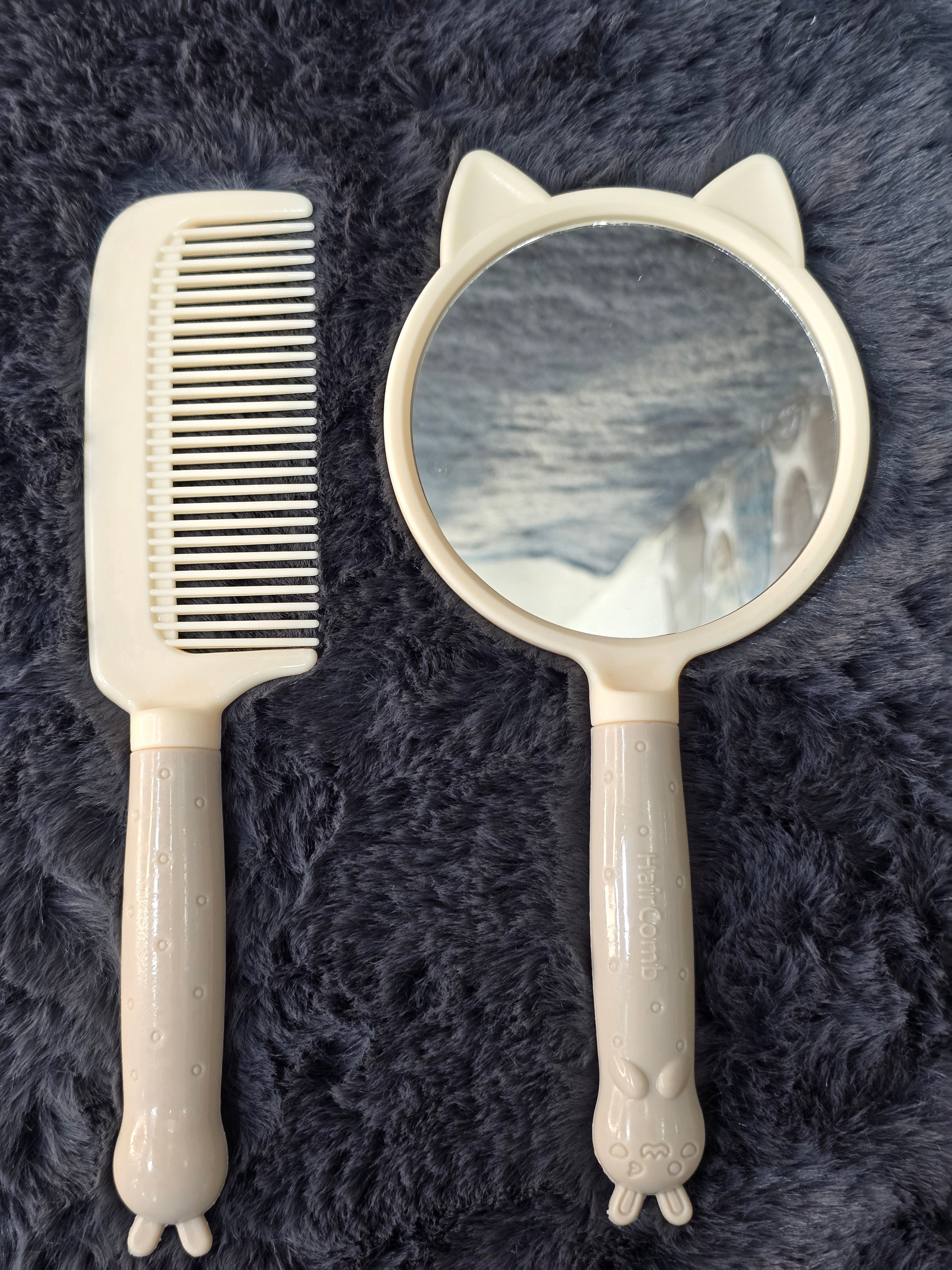 COSMETIC MIRROR