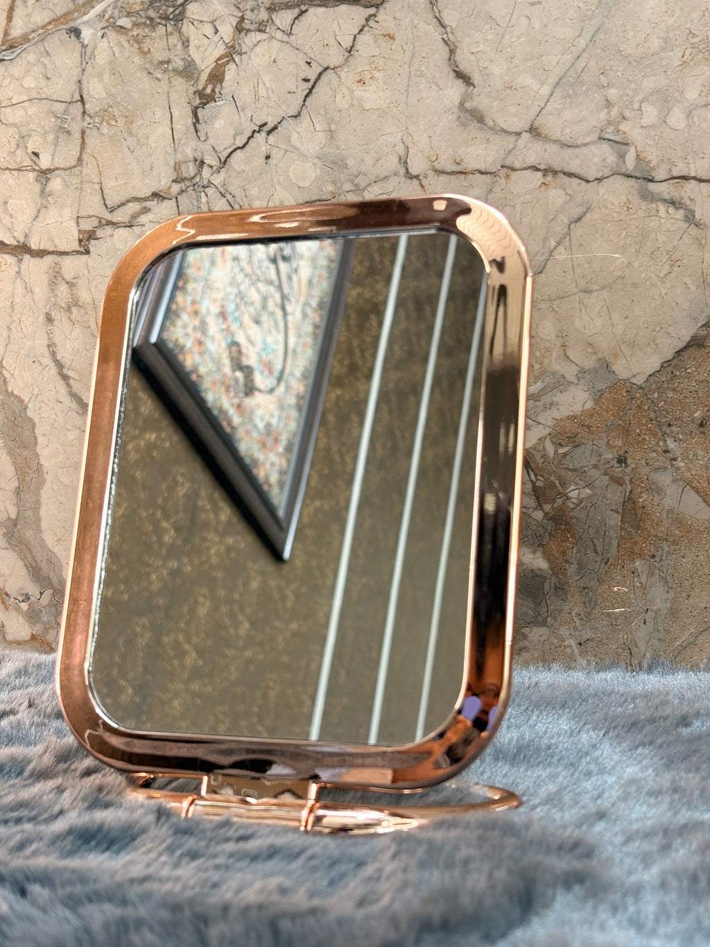 COSMETIC MIRROR