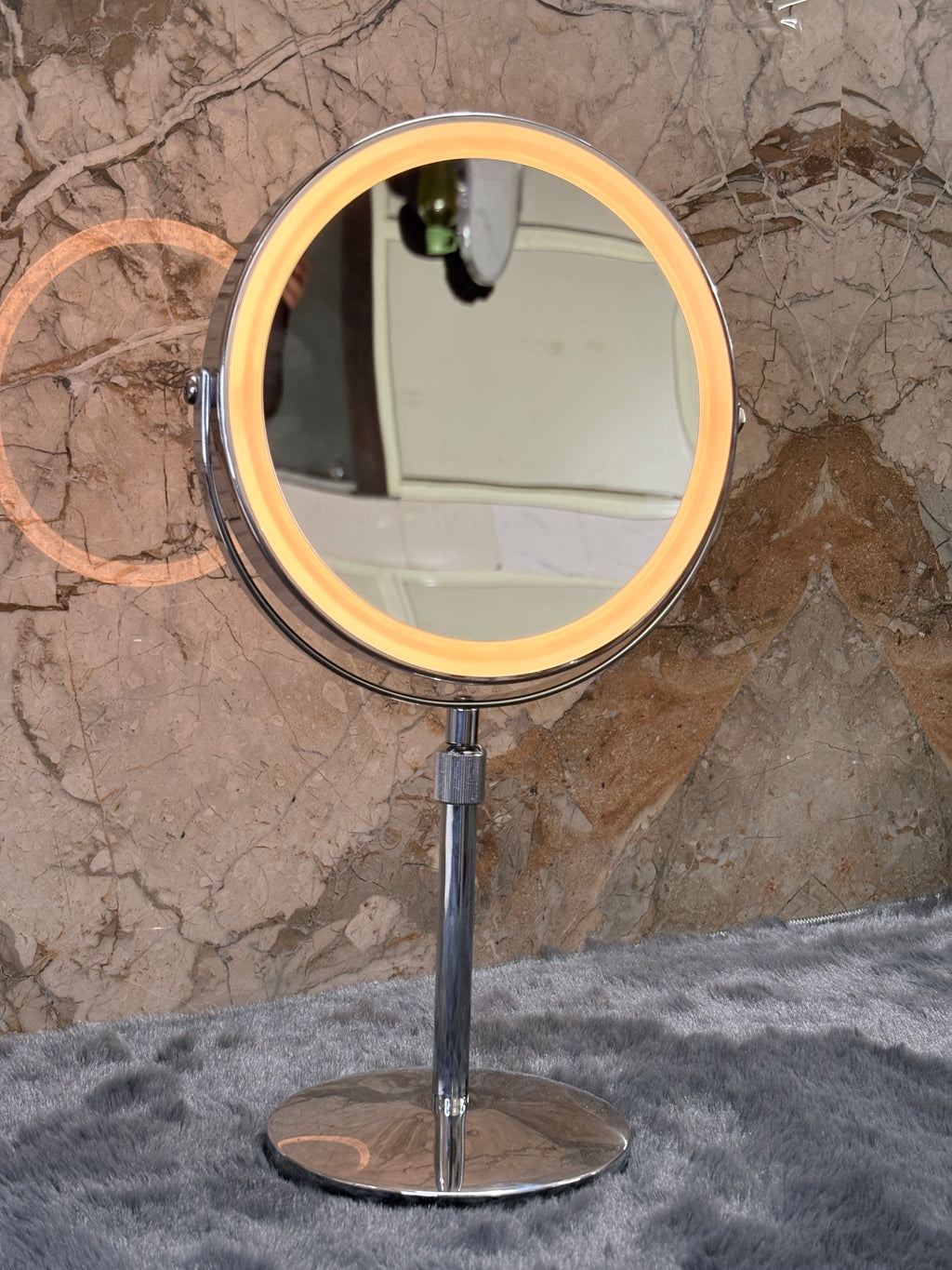 LED MAKEUP MIRROR